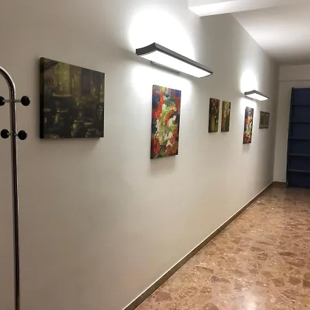Casa Santa Maria Maddalena * פררה